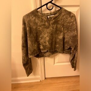 Camo crop sweatshirt
